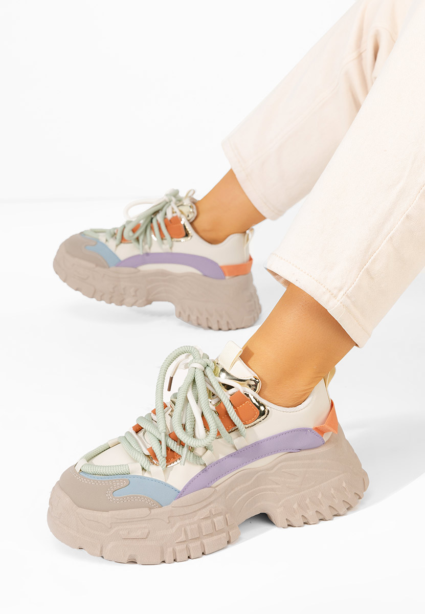 Cникърси на платформа Elvora каки