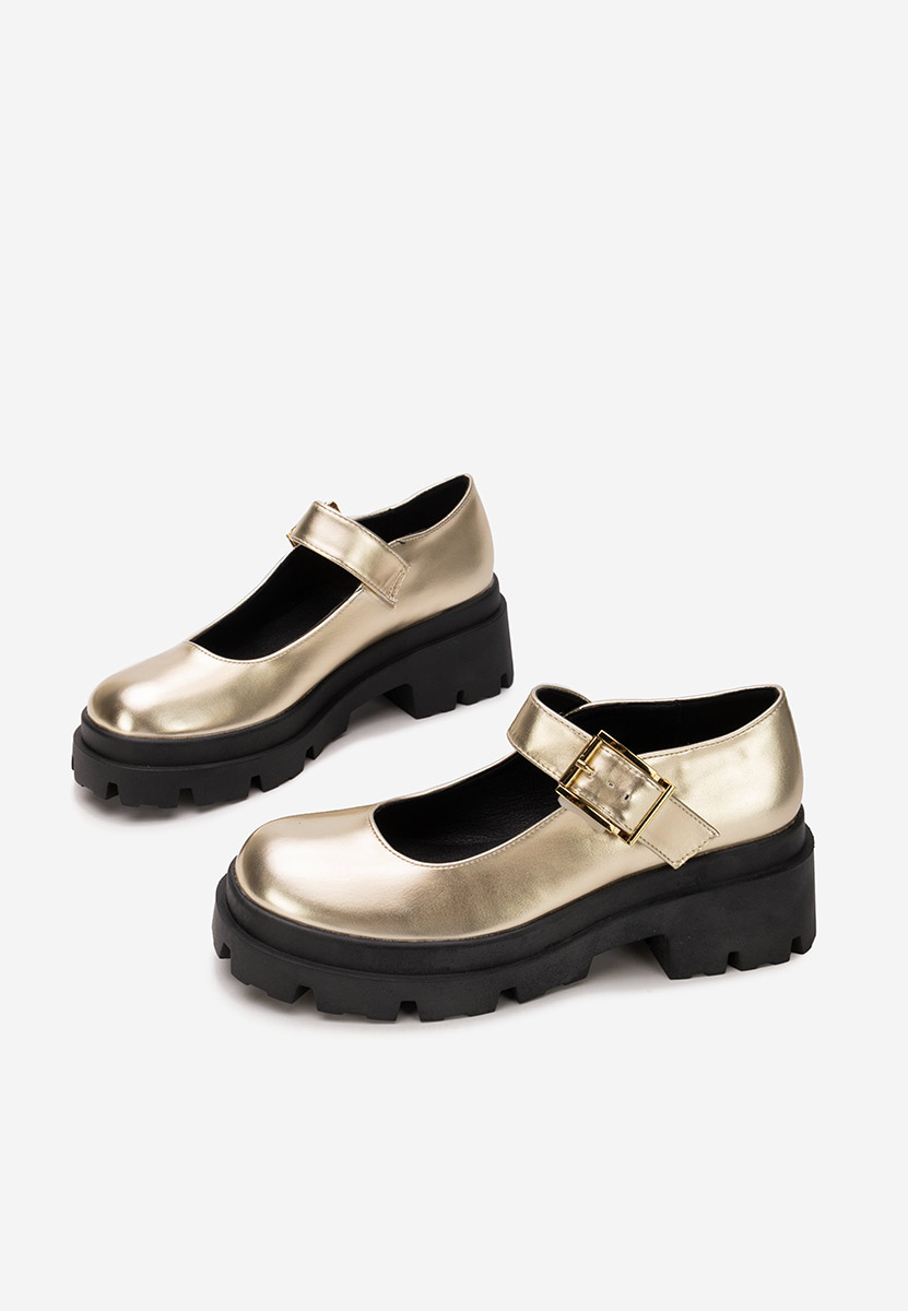 Обувки на платформа Masovia златен