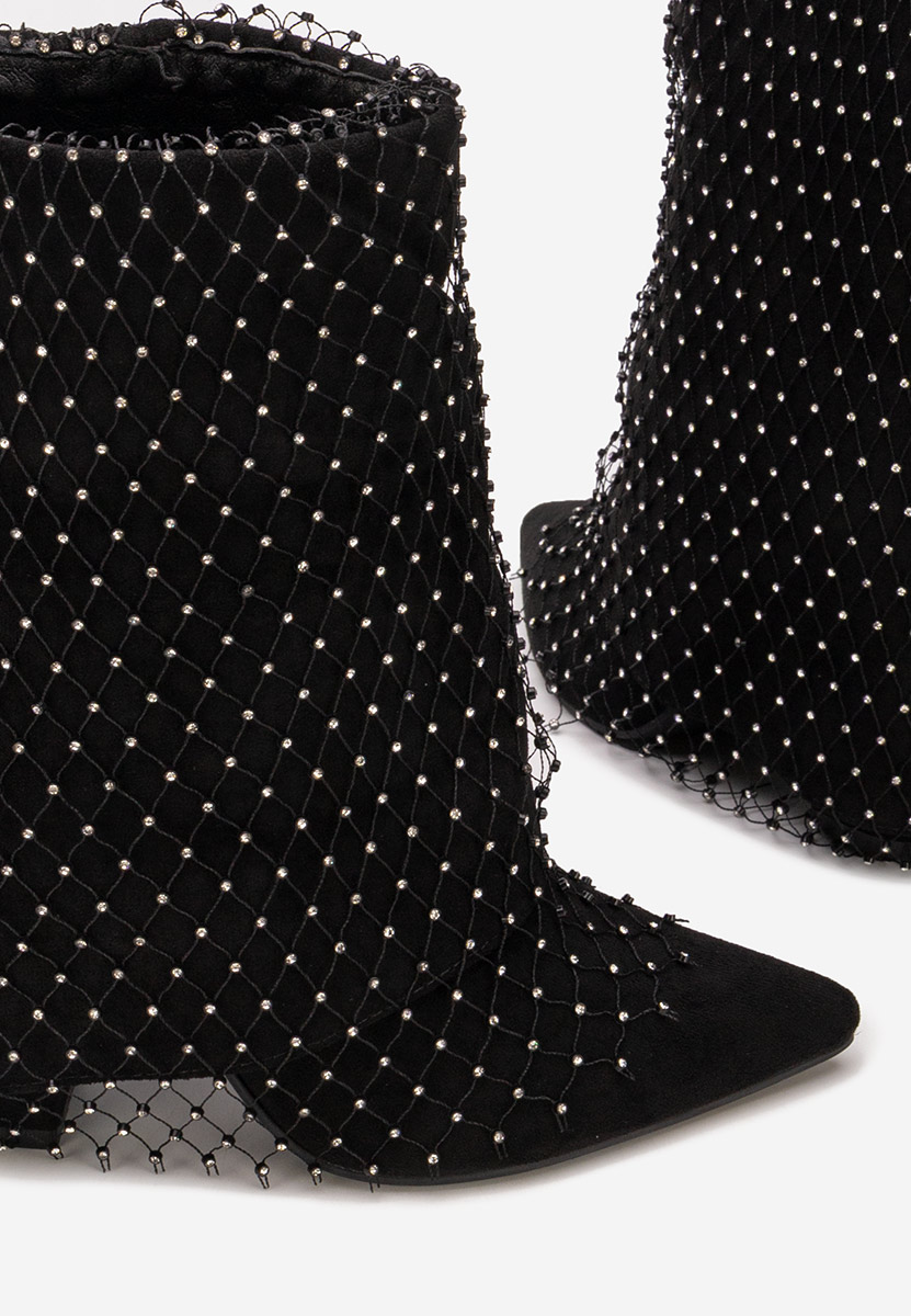 Боти на дебел ток Almaria черен