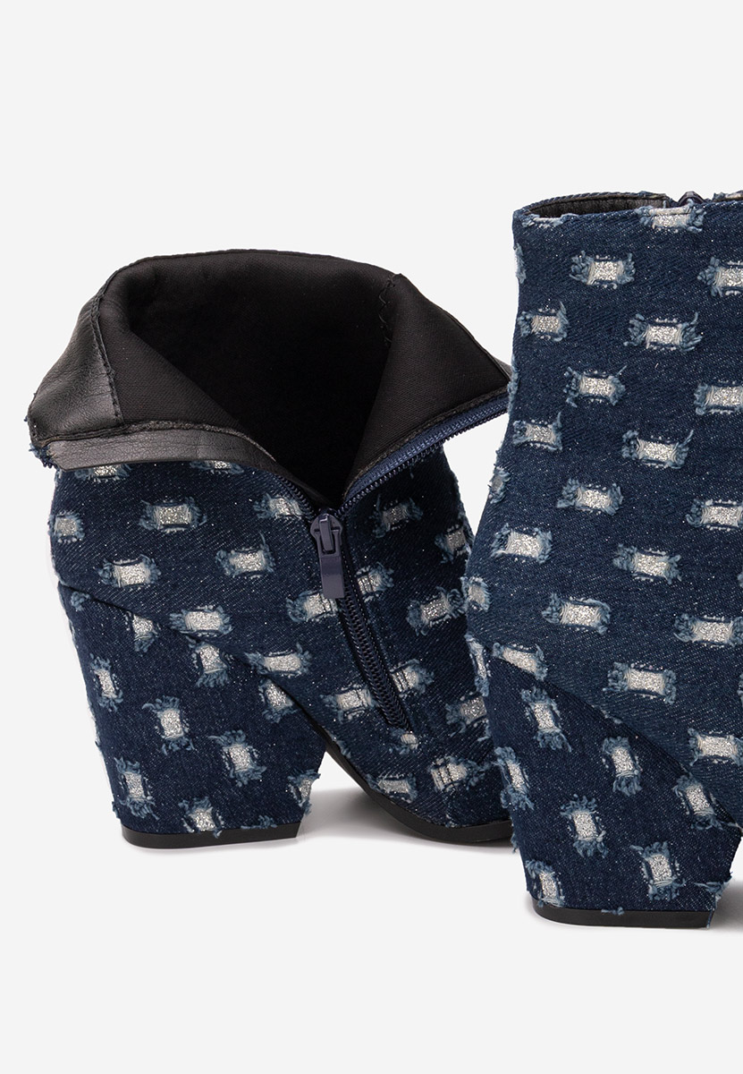 Заострени Lariza деним