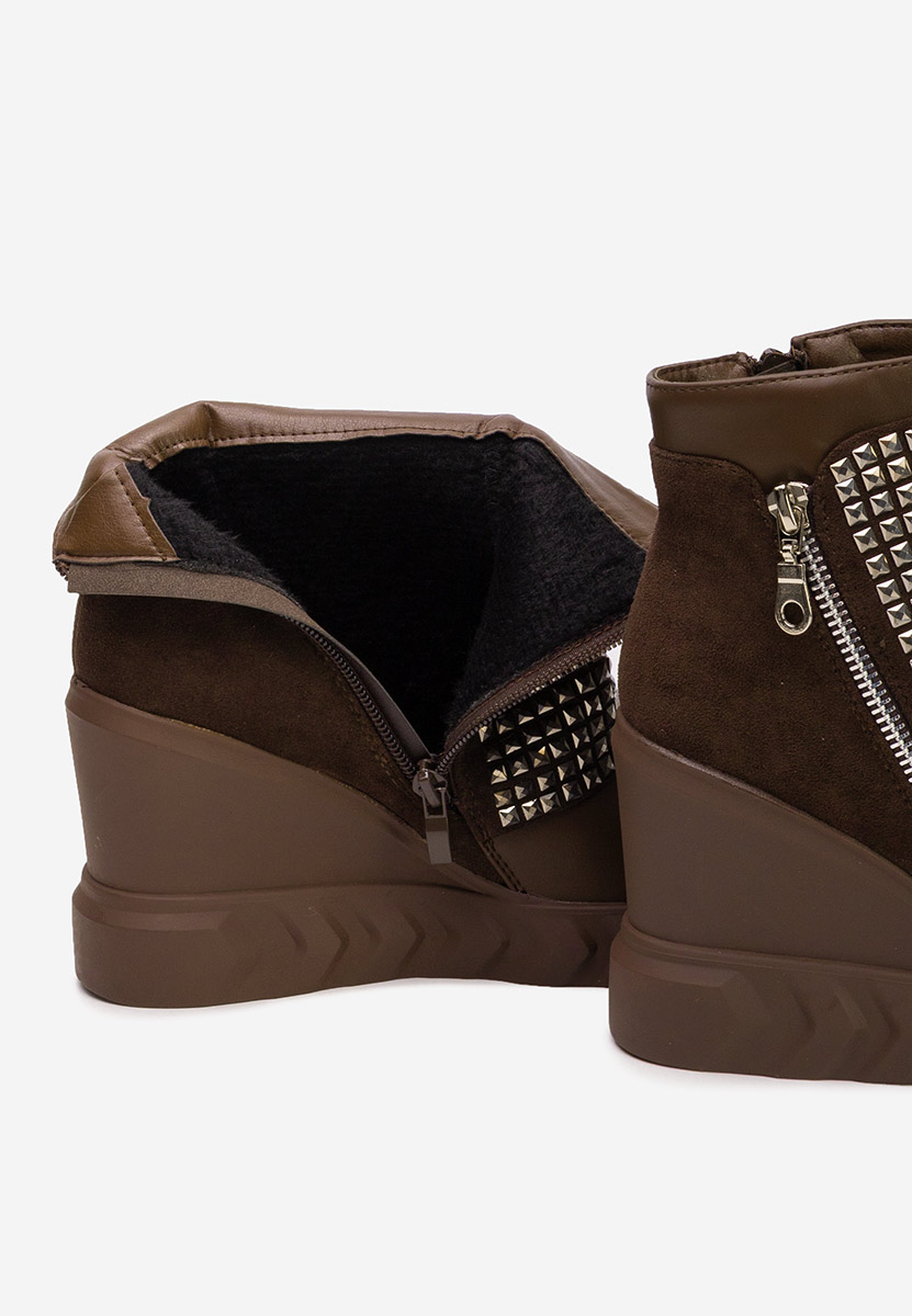 Боти на платформа Ismelora кафяв