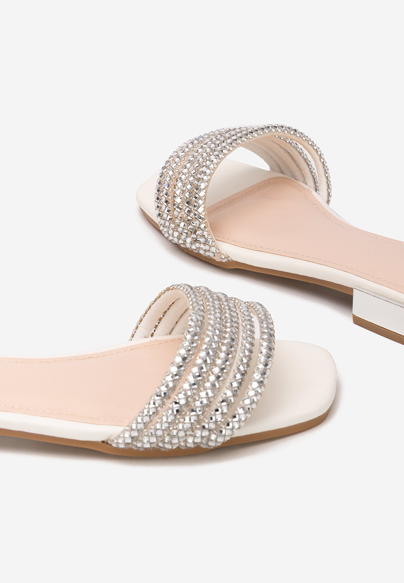 Дамски чехли Emiko бели