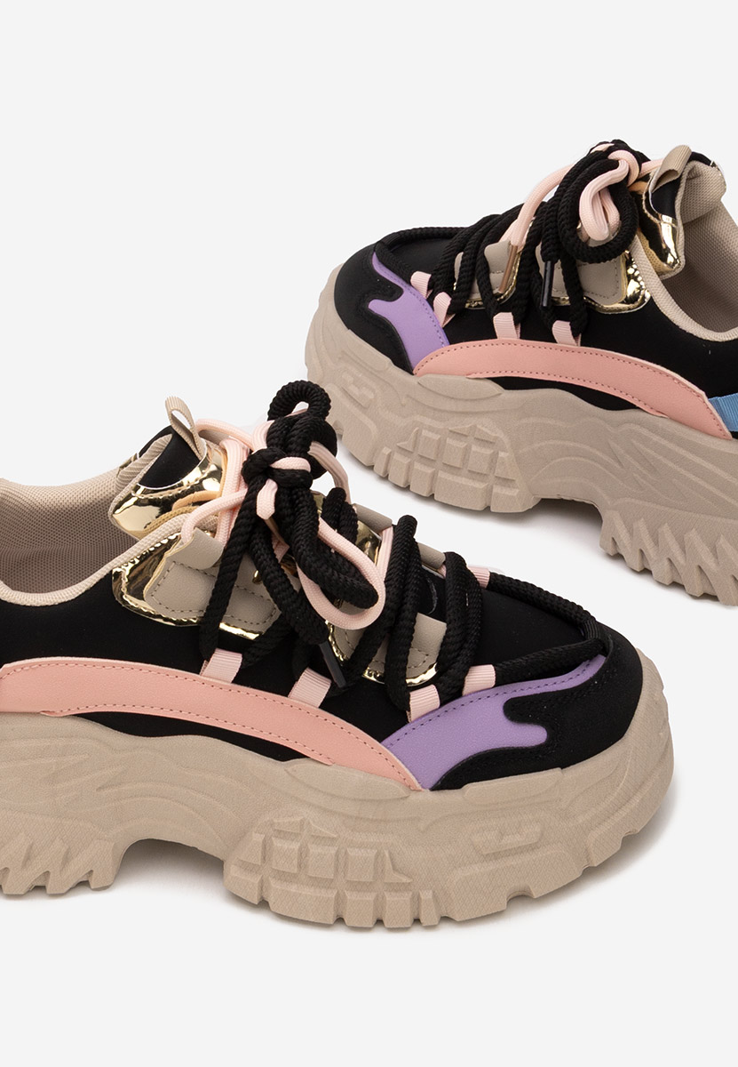 Cникърси на платформа Elvora черни