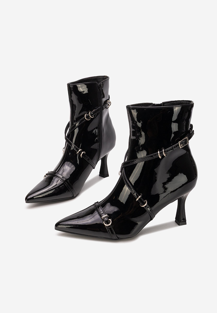 Боти на висок ток Marcelia черен