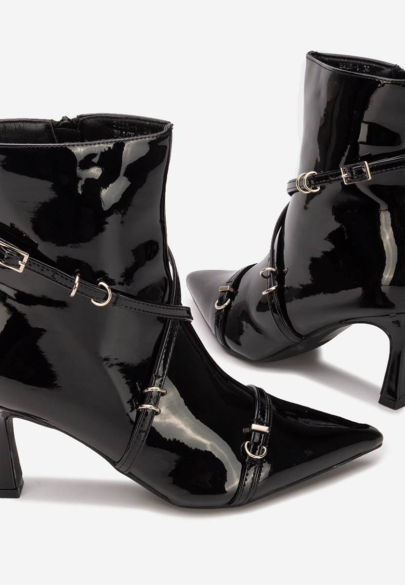 Боти на висок ток Marcelia черен