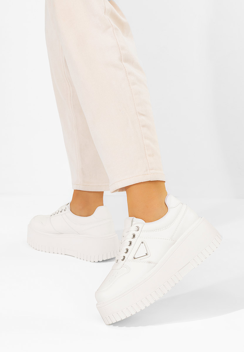 Cникърси на платформа Madaline бели