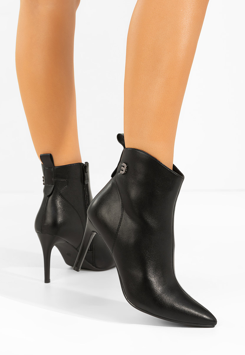 Боти на висок ток Vanessia V2 черен