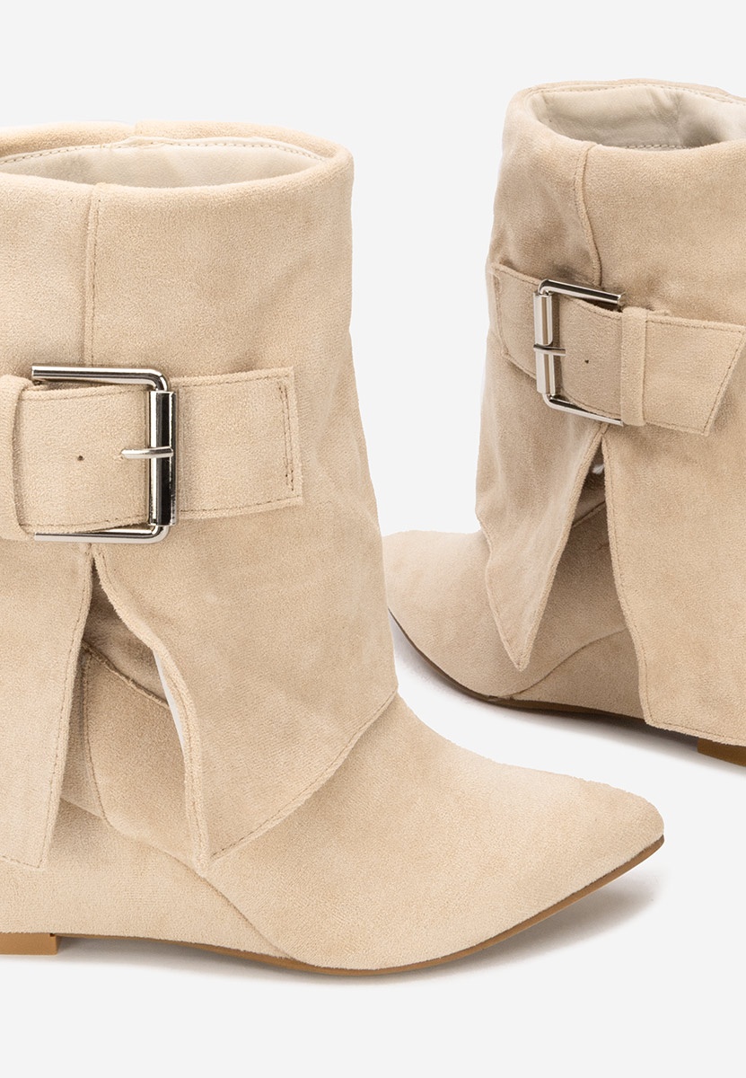 Боти с Платформа Irinea бежов