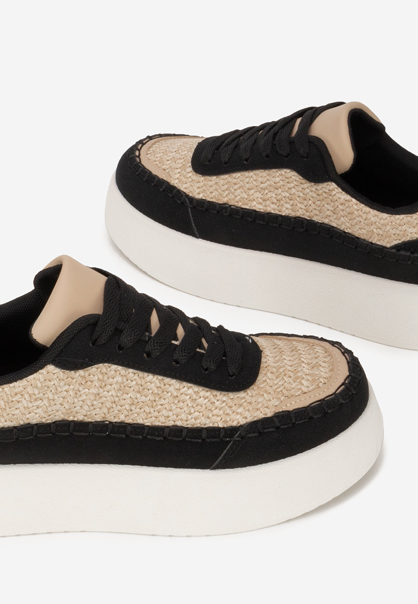 Cникърси на платформа Cecila черни