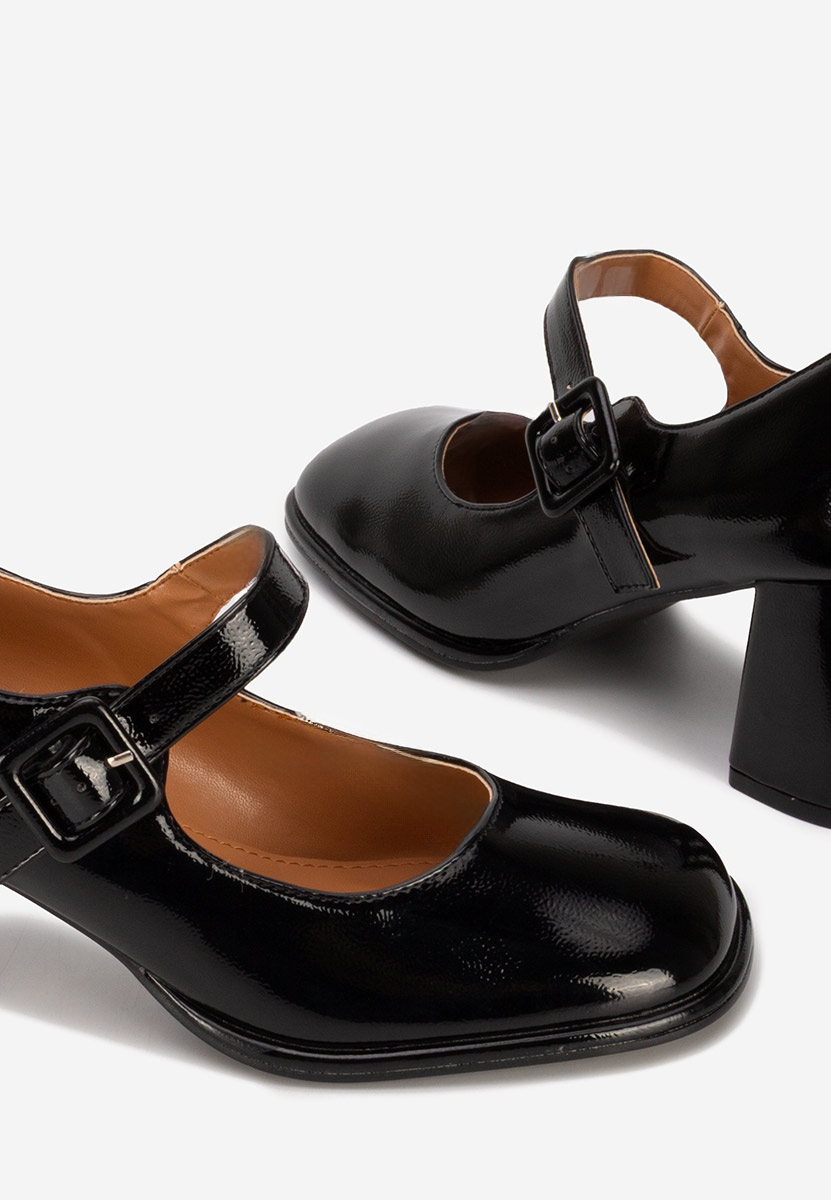 Oбувки с дебел ток Terresa черни