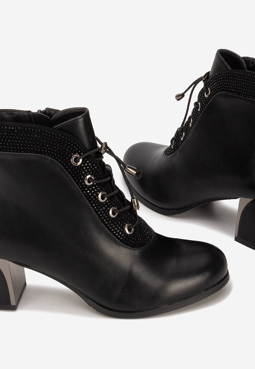 Дамски боти Larae V2 черен