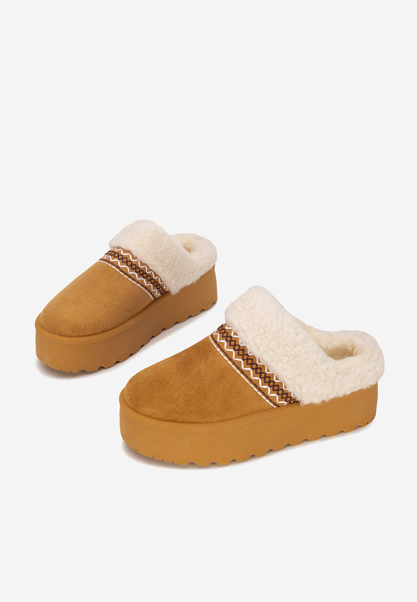 Дамско сабо Anelisse камел