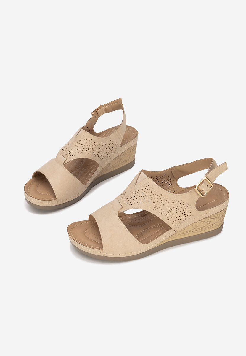 Сандали на платформа Vernia бежов