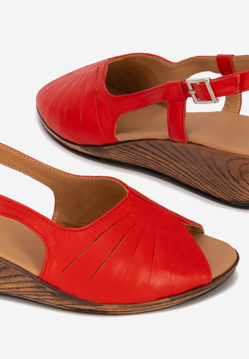 Oртопедични сандали Lovara червен