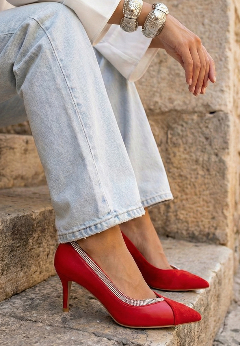 Обувки стилето Hassie червен