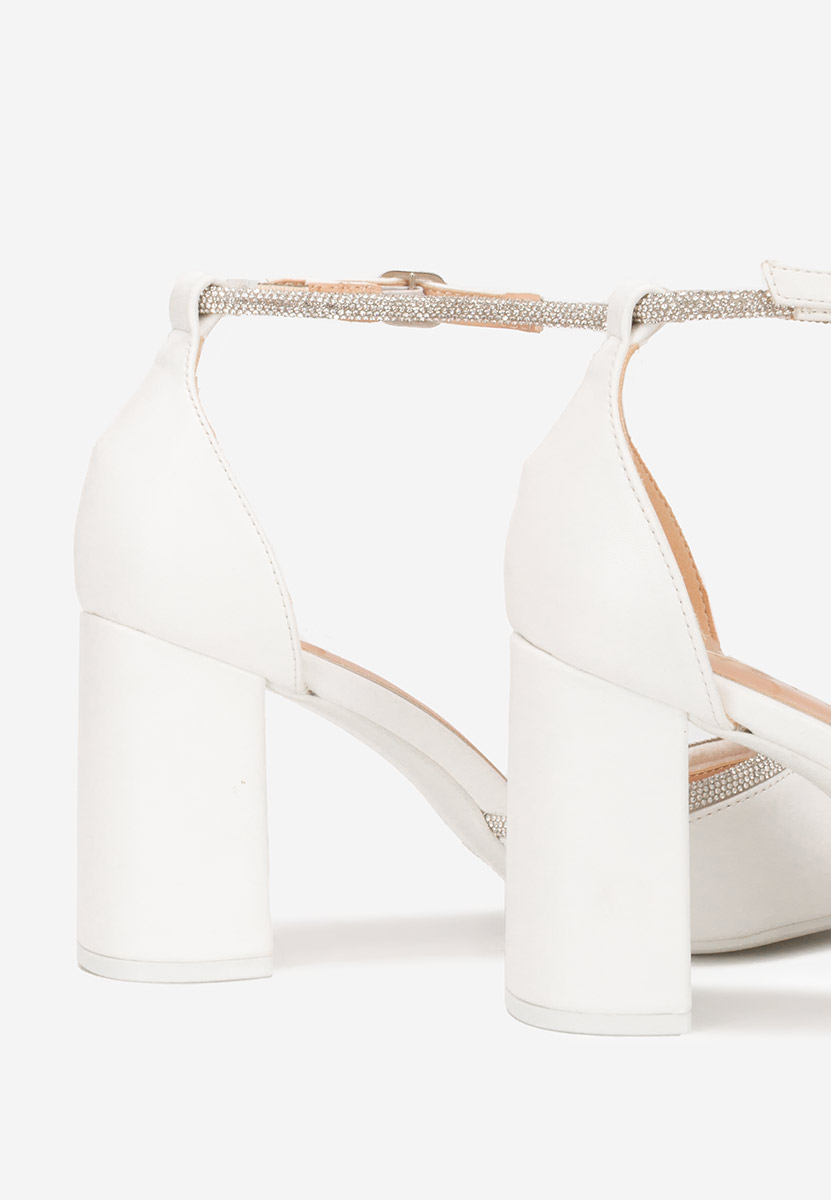 Обувки на ток Iustina бели