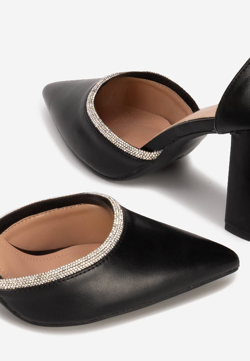 Обувки на ток Iustina черни