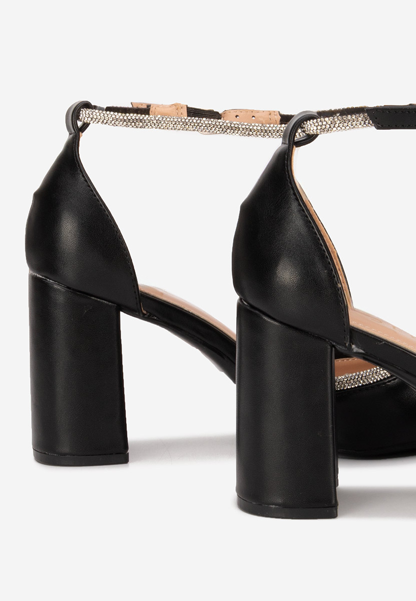 Обувки на ток Iustina черни