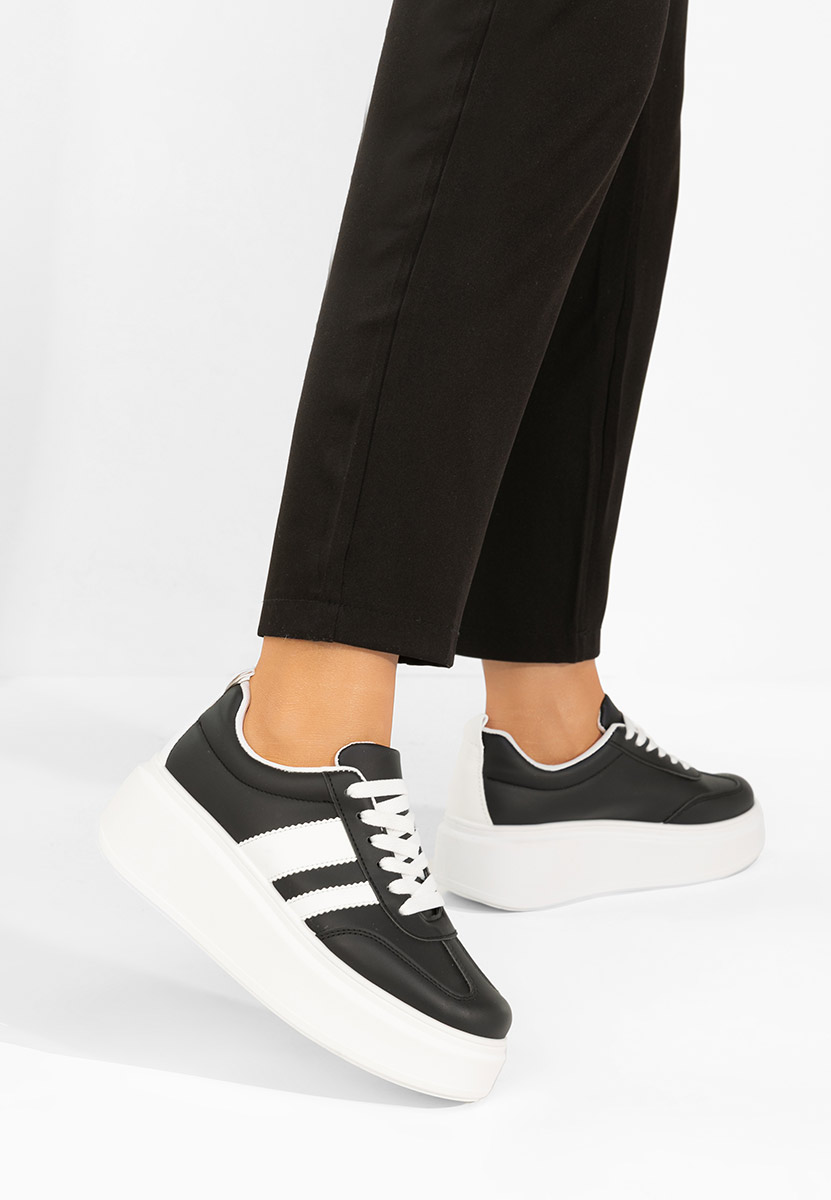 Cникърси на платформа Semana черни