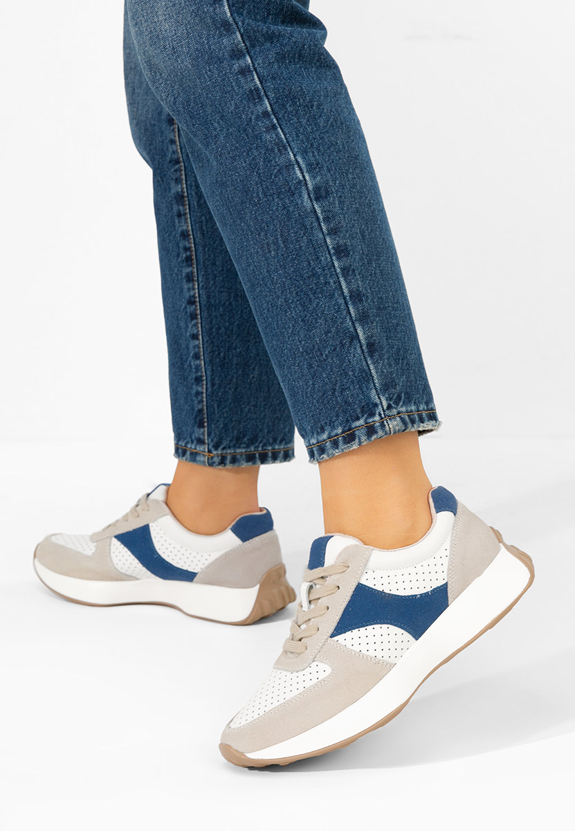 Дамски сникърси Attila бели