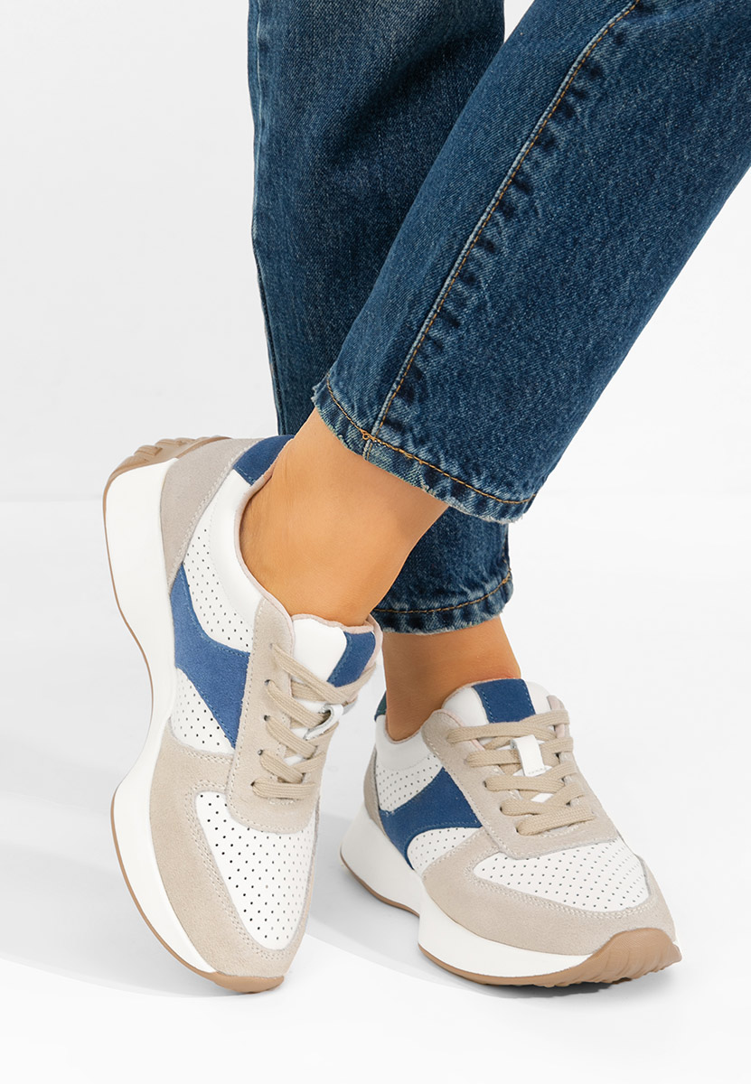 Дамски сникърси Attila бели