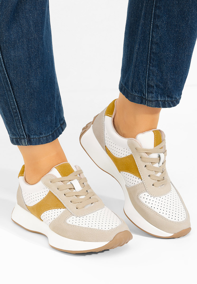 Дамски сникърси Attila V4 бели