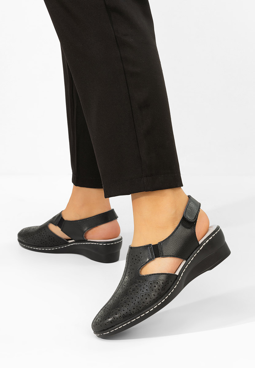 Обувки на ток Ofelya черни