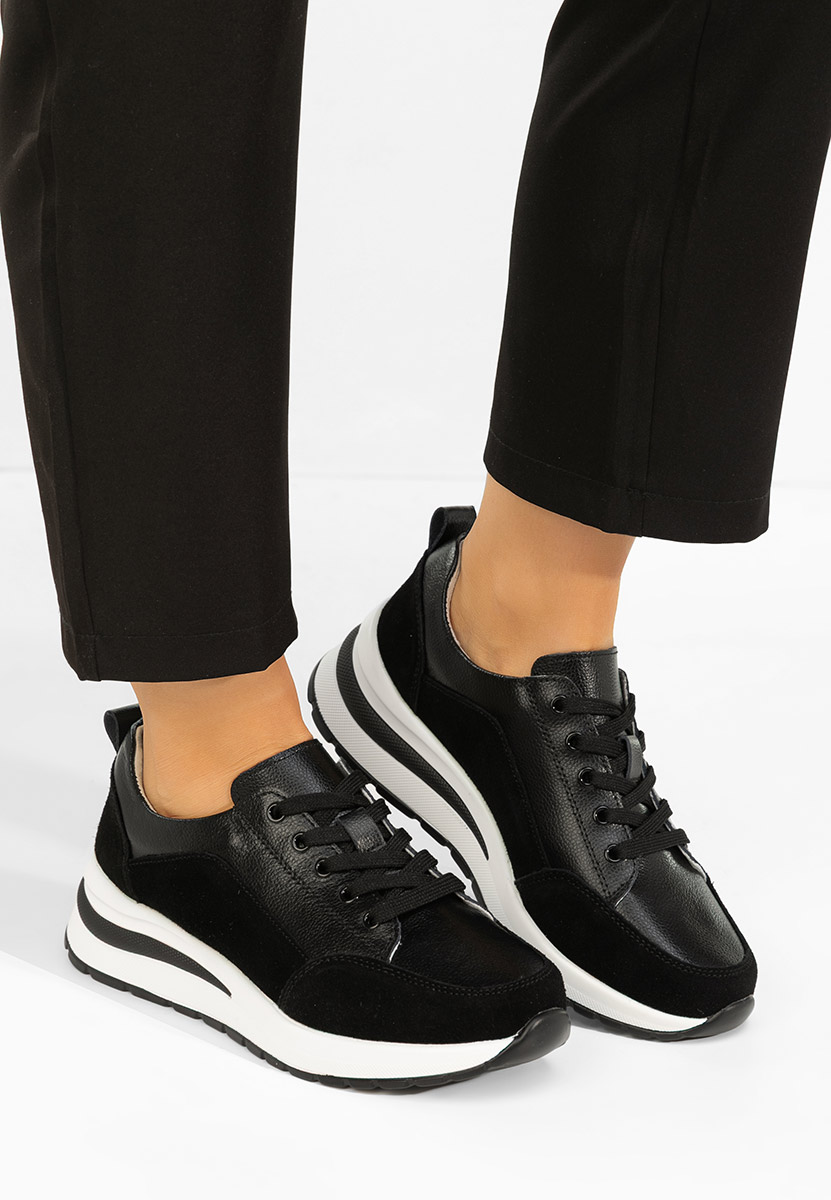 Cникърси на платформа Janelia черни