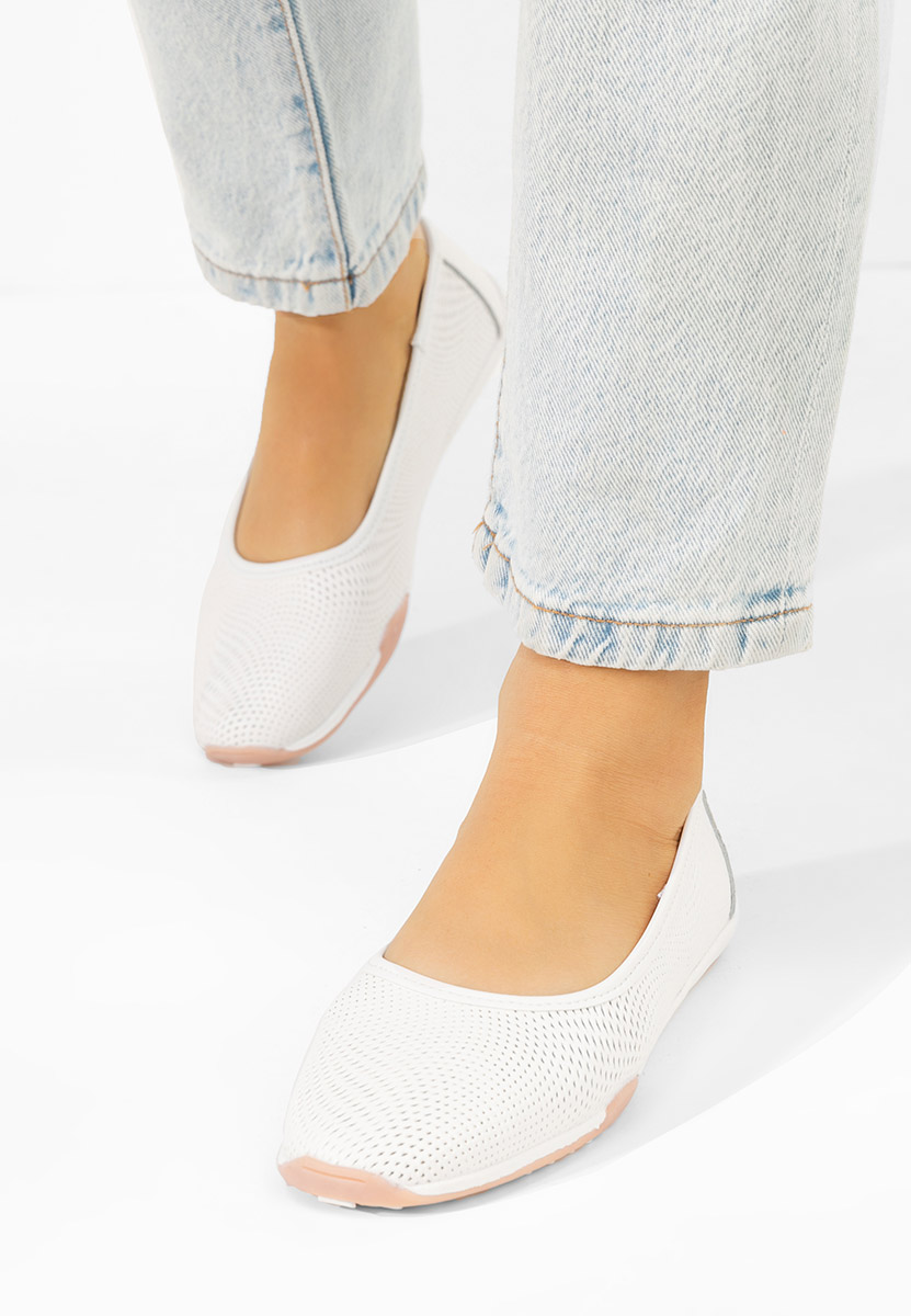 Балерини от естествена кожа Sindia бели