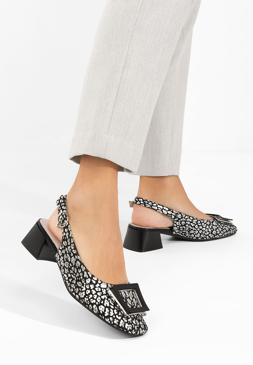 Обувки на ток Belindia черни