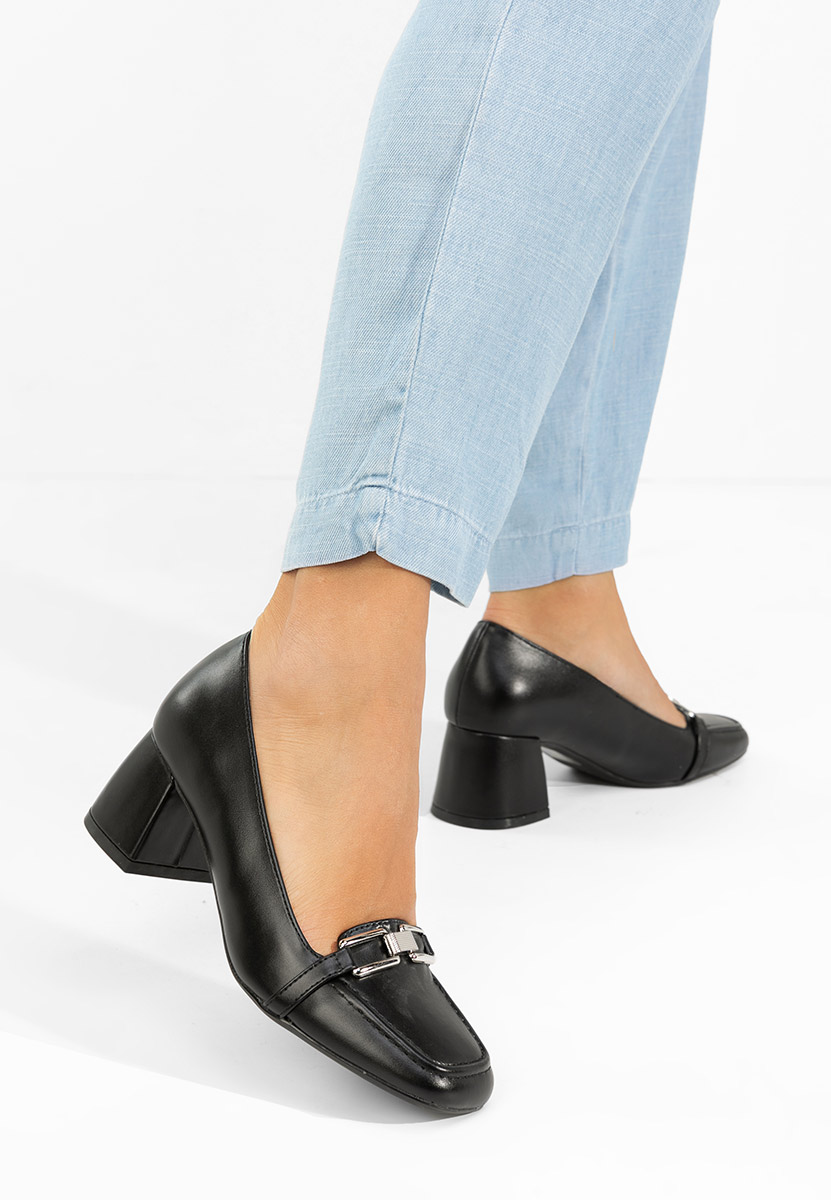 Oбувки с дебел ток Taria черни