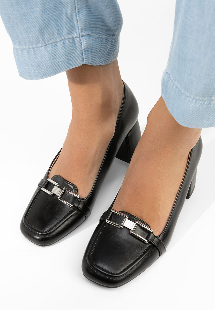 Oбувки с дебел ток Taria черни