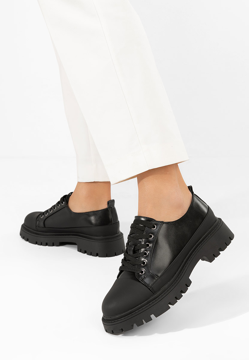 Ежедневни обувки Sivelia черни