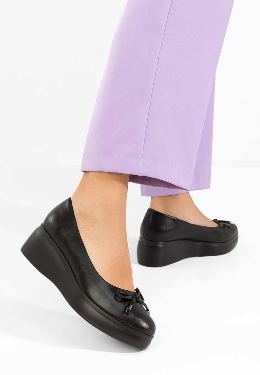 Обувки на платформа Olmaria черни