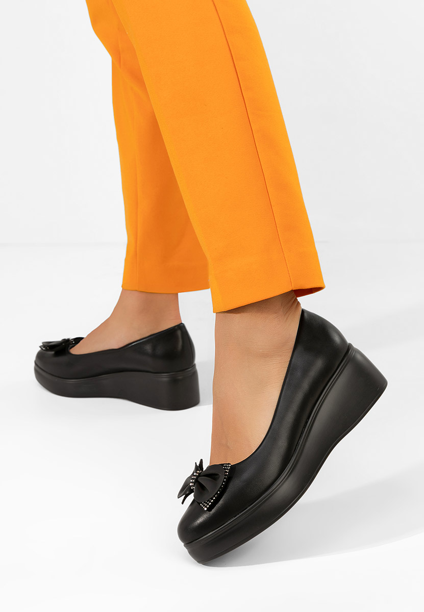 Обувки на платформа Liliane черни