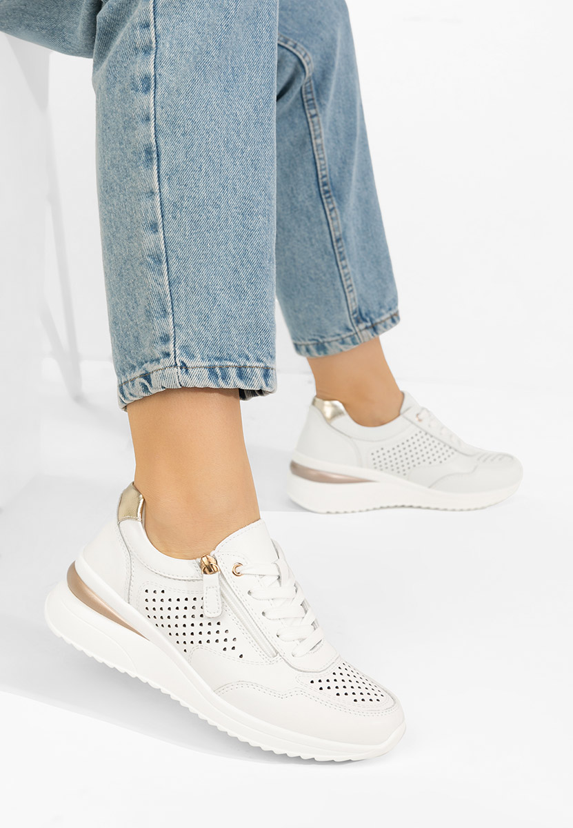 Дамски сникърси Abrienda бели