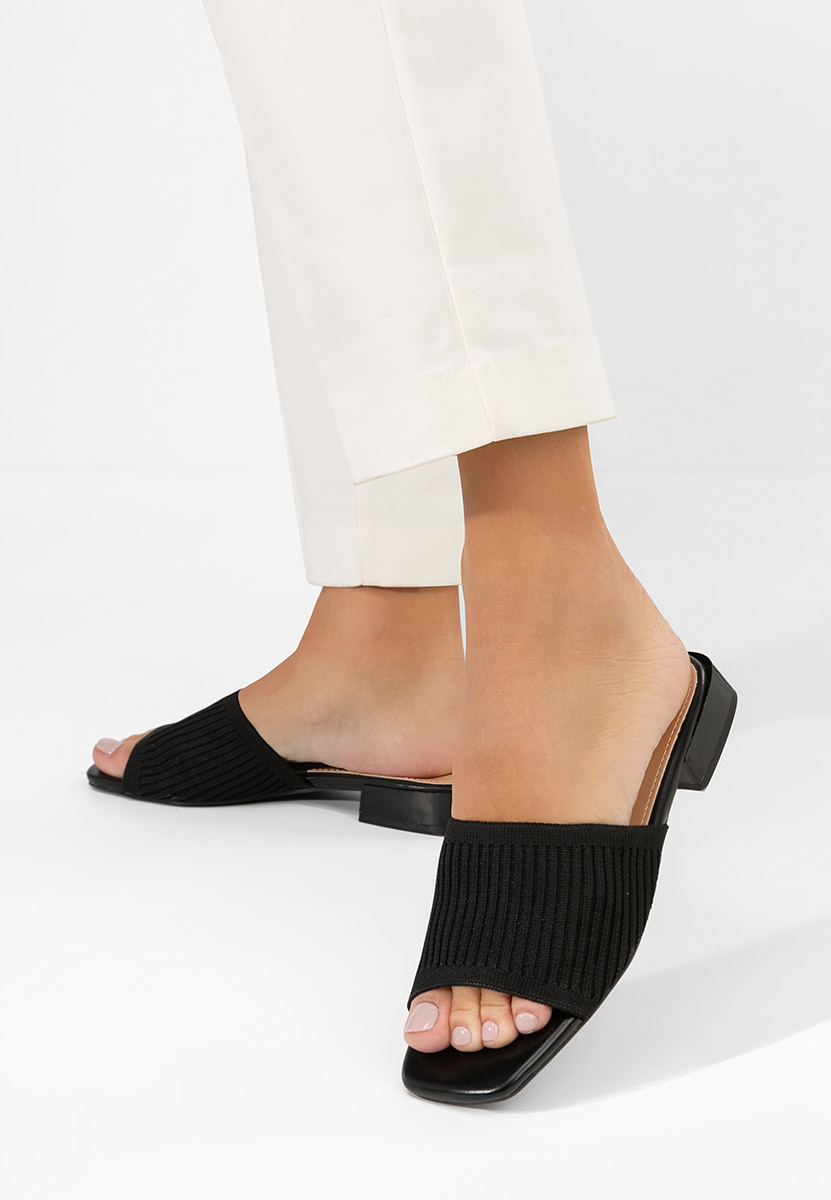 Чехли на ток Alinia черни