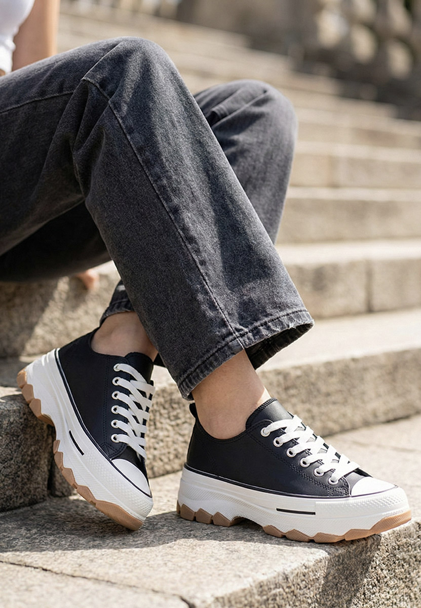 Кецове на платформа Raviana V4 черни