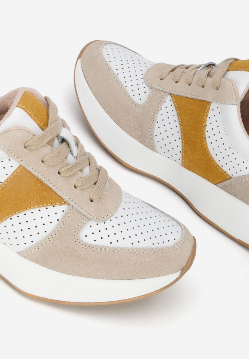 Дамски сникърси Attila V4 бели