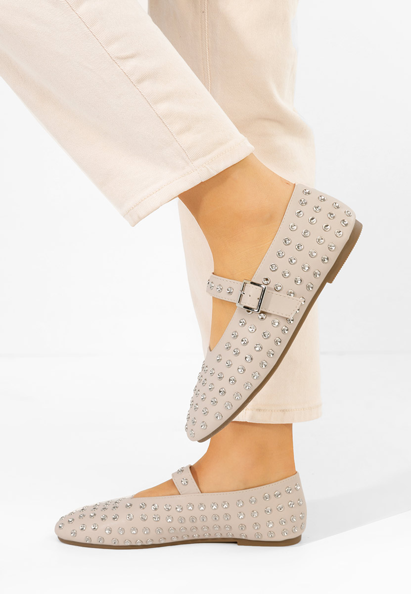 Балерини Karem бежов