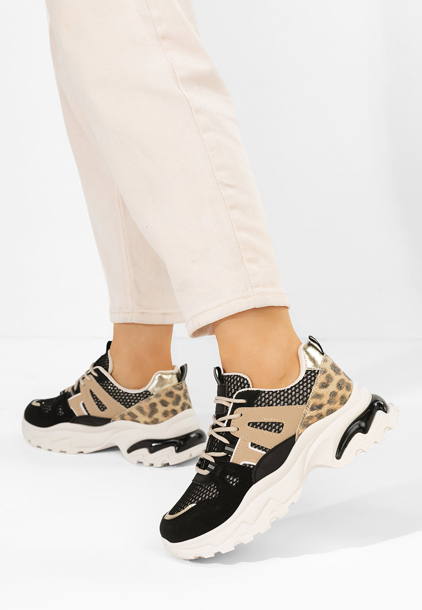 Cникърси на платформа Kiria черни