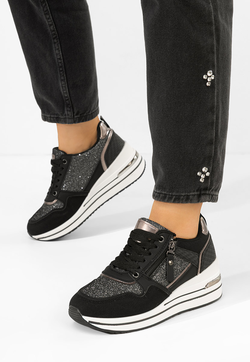 Cникърси на платформа Snuvira черни