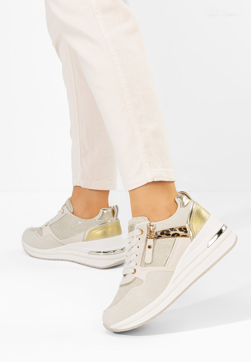 Cникърси на платформа Snuvira бежов