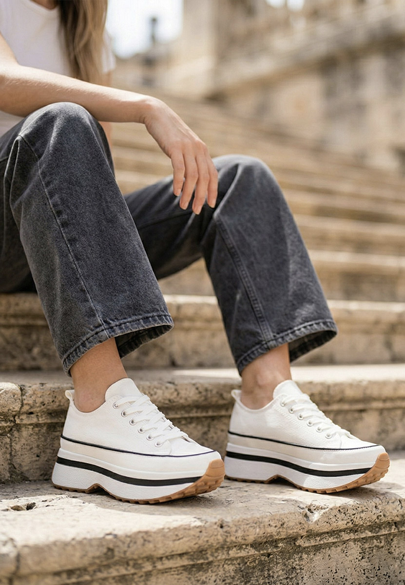 Кецове на платформа Cathleen бели