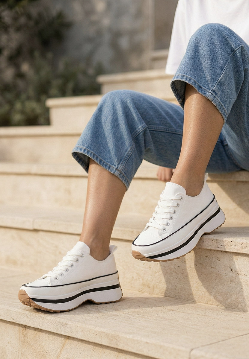 Кецове на платформа Cathleen бели