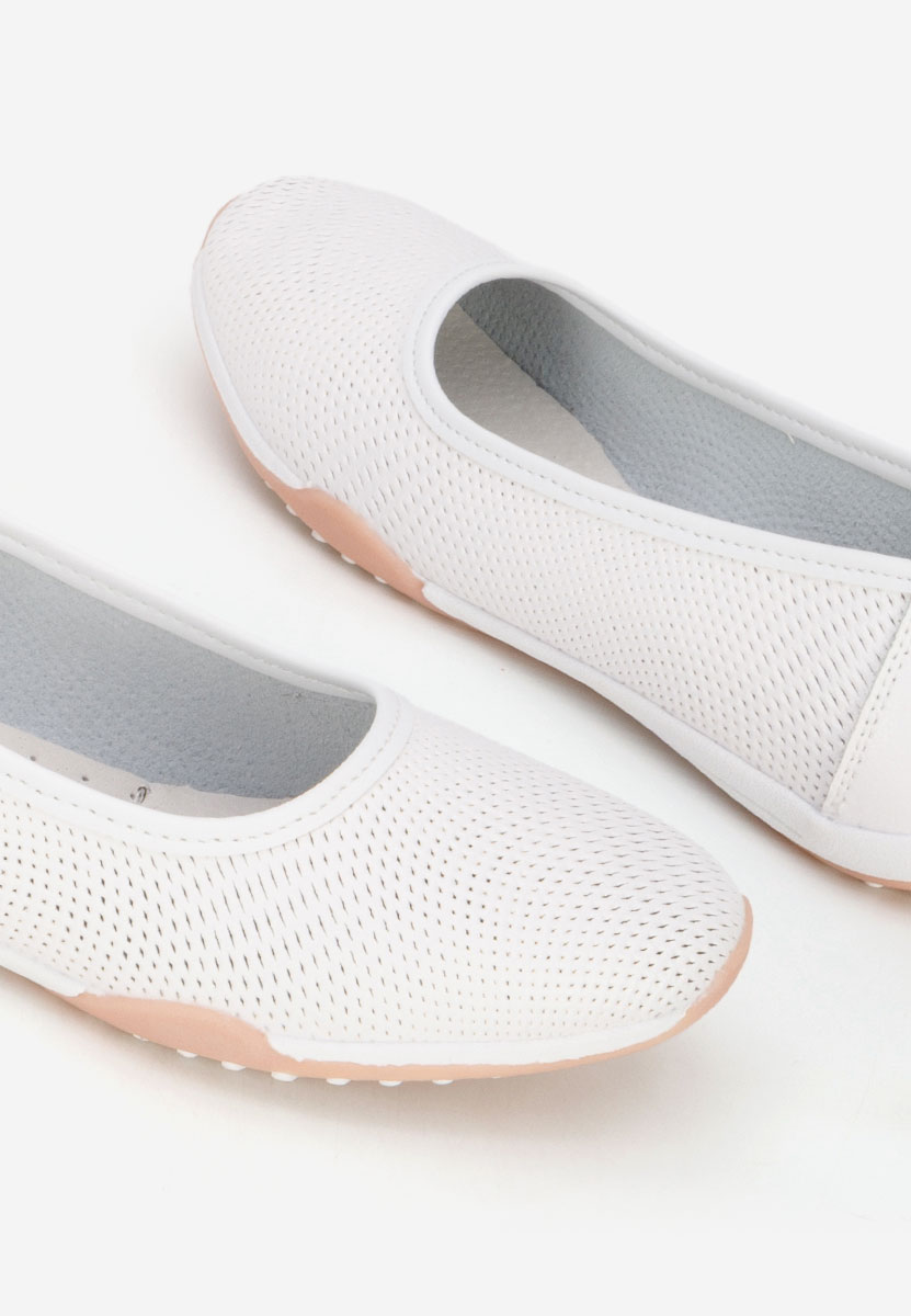 Балерини от естествена кожа Sindia бели