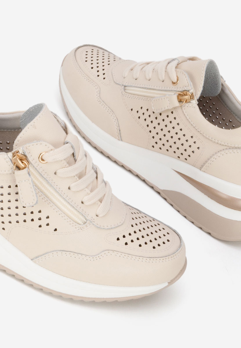 Дамски сникърси Abrienda бежов