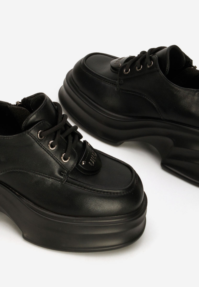 Mокасини на платформа Adnana черни