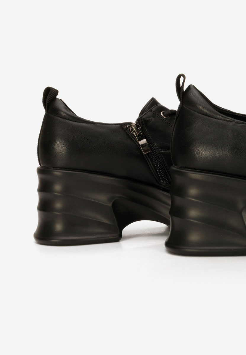 Mокасини на платформа Adnana черни