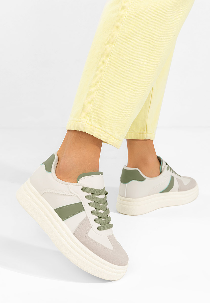 Cникърси на платформа Serinia V2 бели